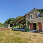 Hébergement de vacances Du Parc Genouille (Charente-Maritime)
