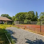 Du Parc Hébergement de vacances Genouille (Charente-Maritime)
